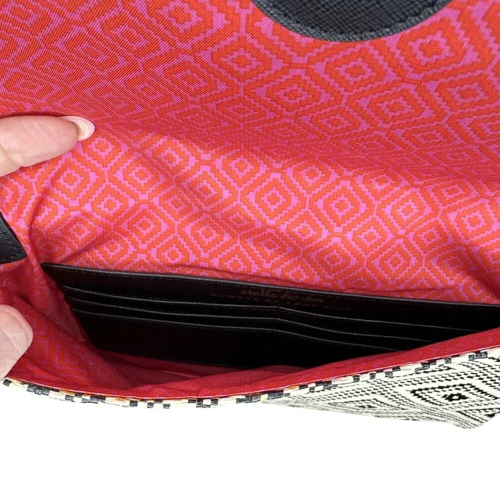 Stella & Dot Black Cream Aztec Woven Envelope Clutch Purse Wallet Credit Card